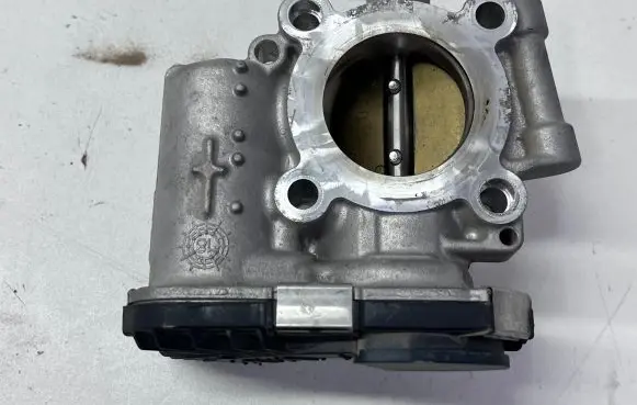 Buick Encore I Throttle valve 55565489