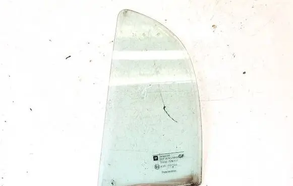 Opel Astra G Rear vent window glass DOT36AS2M129