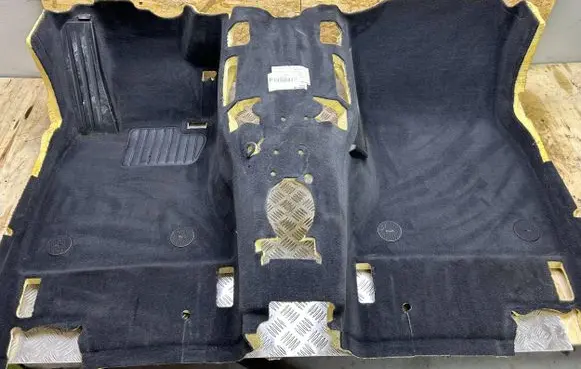 BMW 5 F10 F11 Front floor carpet liner 7240925