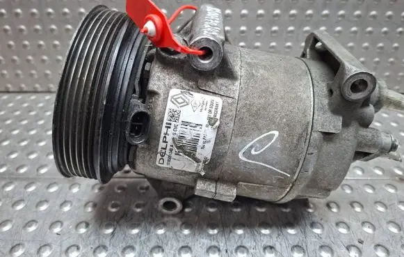 Renault Megane II Air conditioning (A/C) compressor (pump) S17986783 8200470242
