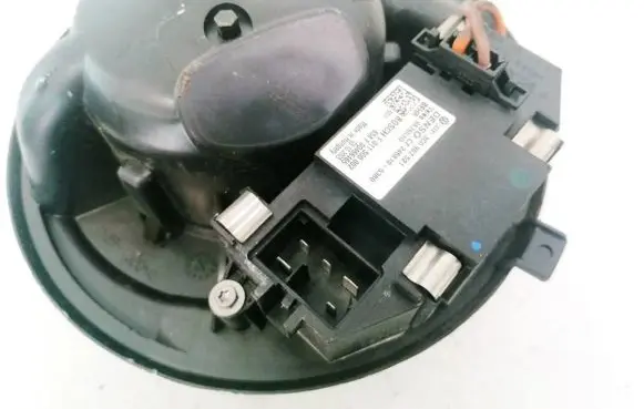 Volkswagen PASSAT B6 Heater blower motor/fan resistor 3C0907521 2468105380
