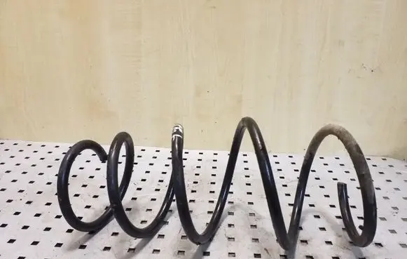 Toyota Avensis T270 Front coil spring