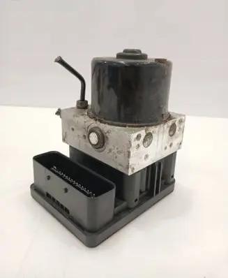 Volkswagen Golf Plus ABS Pump 1K0907379AC 00005305H0 10096003593
