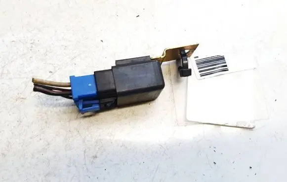 Mitsubishi Pajero Sport I Other relay mb627895