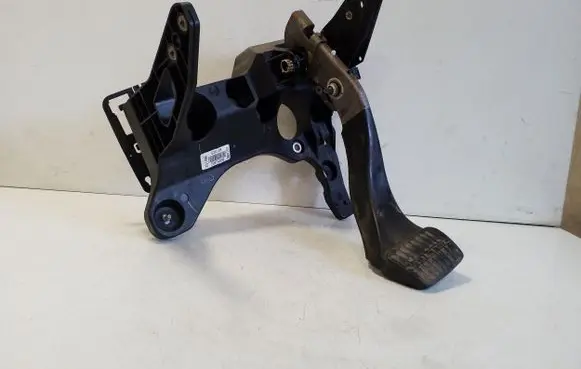 Opel Ampera Brake pedal 22874998