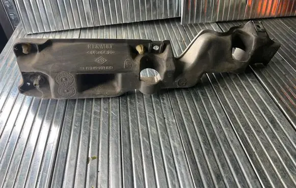 Renault Scenic III - Grand scenic III Fender mounting bracket 631230010R