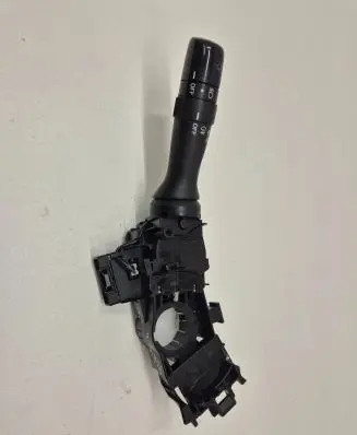 Toyota Yaris Indicator stalk 17F001