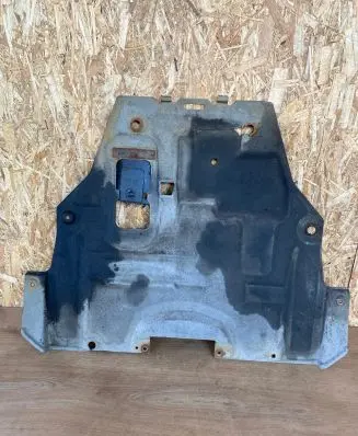 Mazda 6 Engine splash shield/under tray