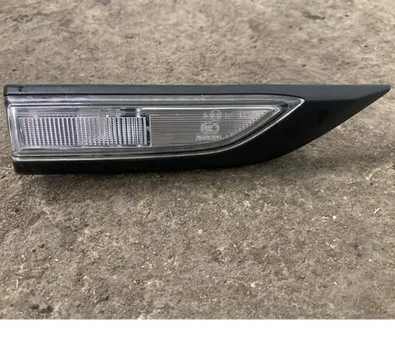 Volkswagen Transporter - Caravelle T6 Front fender indicator light 7E0949102
