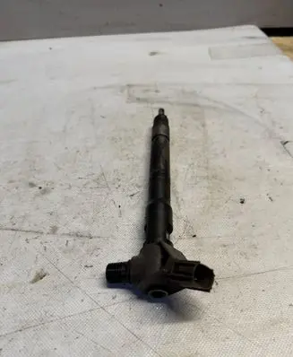 Mazda 6 Fuel injector