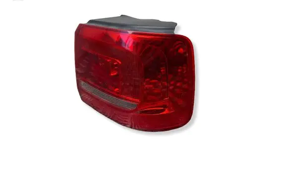 Volkswagen Touran II Rear light trim 176408