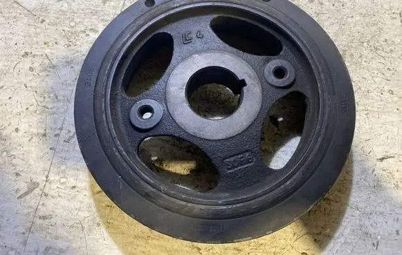 Toyota Corolla Verso AR10 Crankshaft pulley 134080R011