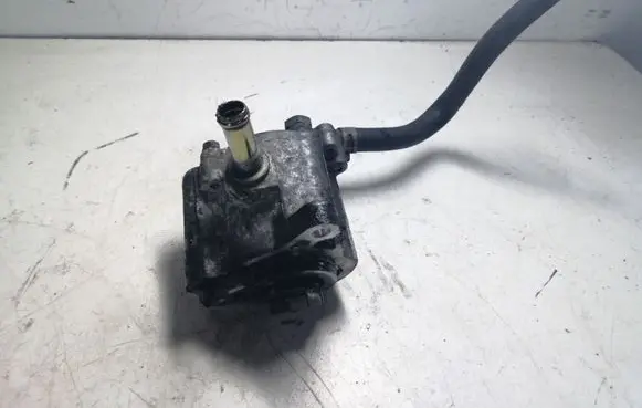 Toyota Avensis Verso Vacuum pump 293002702D