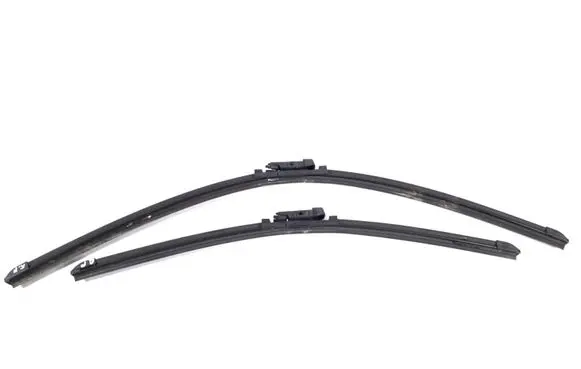 Mercedes-Benz GL X164 Front wiper blade arm A2518200845