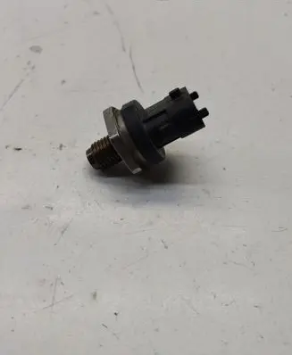 Opel Astra H Fuel pressure sensor 0281002767