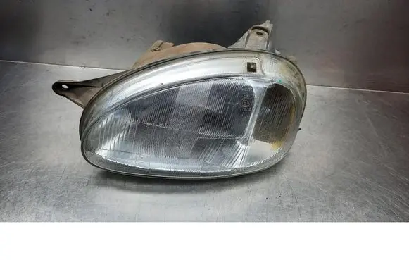 Opel Corsa B Front reflector 