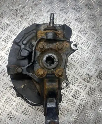 Volvo XC90 Front wheel hub 08630771