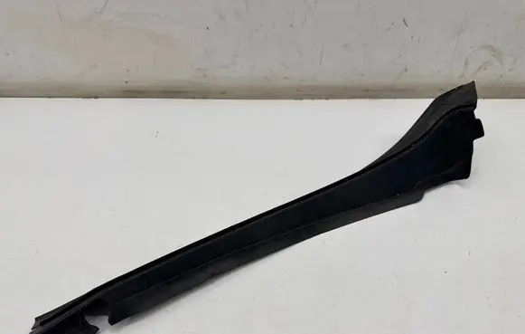 Fender end trim