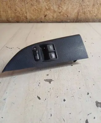 Skoda Fabia Mk1 (6Y) Electric window control switch 1J3959857A 03755120