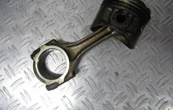 Lexus GS 300 400 430 Piston with connecting rod