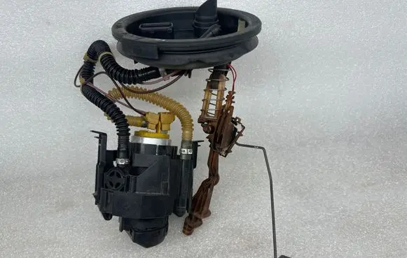 BMW 5 E39 In-tank fuel pump 1182954