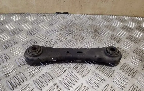 Volvo XC70 Rear control arm