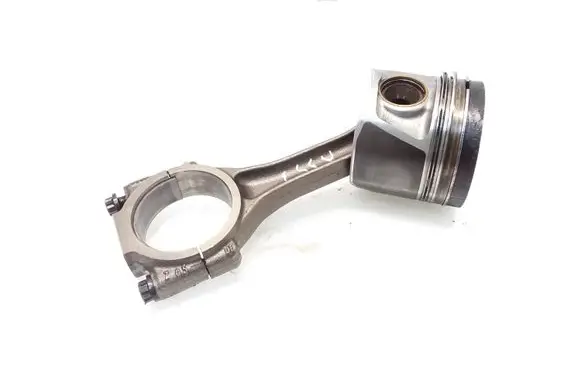 Audi A4 S4 B7 8E 8H Piston with connecting rod