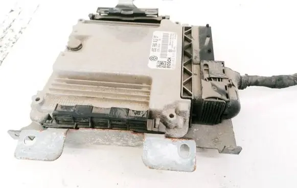 Volkswagen Golf Plus Engine control unit/module 03G906016EF 0281012615