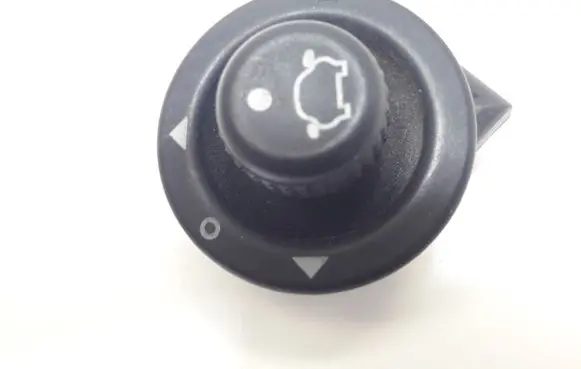Ford Focus Wing mirror switch 93BG17B676BA