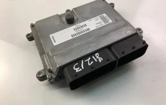 Volvo S40 Engine control unit/module ECU P30729800