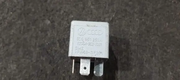 Audi A4 S4 B7 8E 8H Other relay 8D0951253A V23134-B52-X301