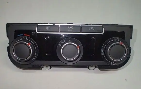 Volkswagen Scirocco Climate control unit 1K8907426