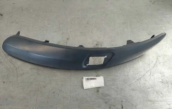 Volkswagen Golf Plus Front bumper splitter molding 5M0807717