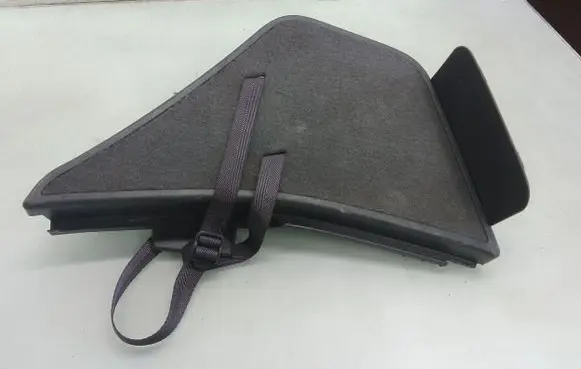 Toyota Prius (NHW20) Trunk/boot trim cover 5841747010