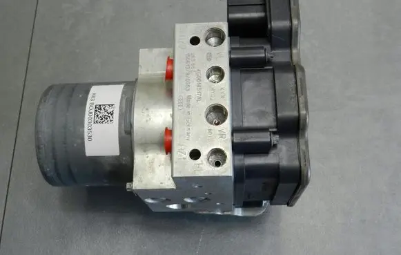 Audi A6 S6 C7 4G ABS Pump 4G0614517AL