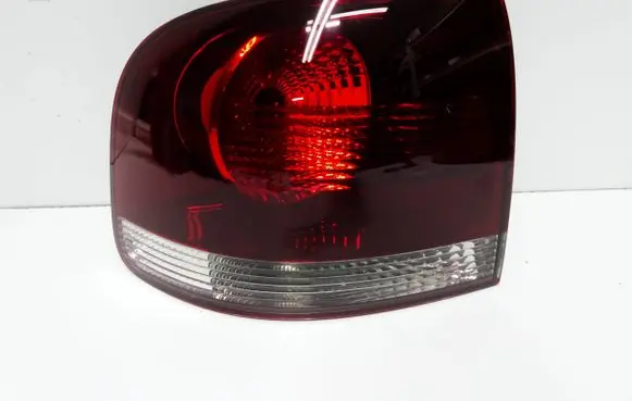 Volkswagen Touareg I Rear/tail lights 28259002