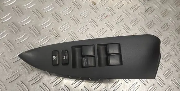 Toyota RAV 4 (XA30) Electric window control switch 7423242070