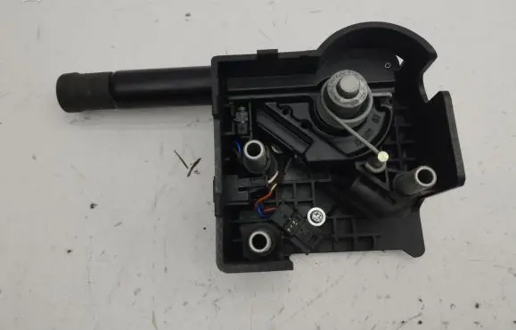 Mercedes-Benz E W211 Switch for retractable tow bar A2113100073