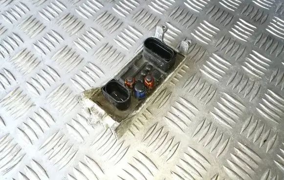 Audi A8 S8 D3 4E Heater blower motor/fan resistor 9140010460