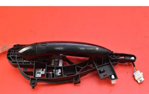 Opel Astra J Front door exterior handle 13506030