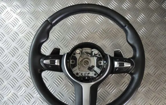 BMW X6 F16 Steering wheel