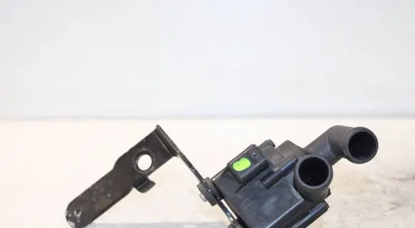 Volkswagen PASSAT CC Electric auxiliary coolant/water pump 5N0965561