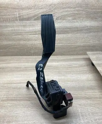 Opel Zafira A Accelerator throttle pedal 9202341 6PV008114