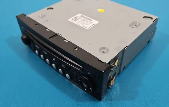 Peugeot 5008 Radio/CD/DVD/GPS head unit 98016070XT IMPRK1542062