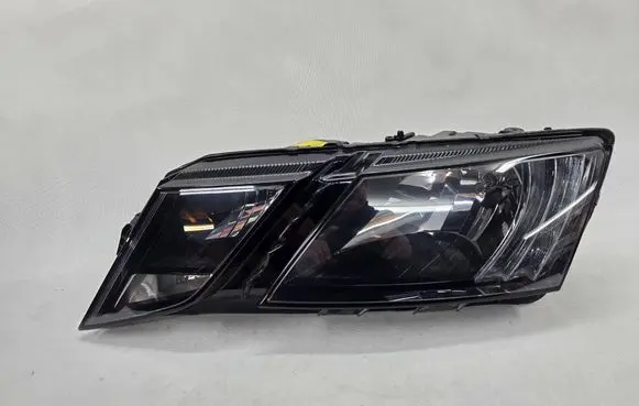 Skoda Octavia Mk3 (5E) Headlight/headlamp 5E1941015C