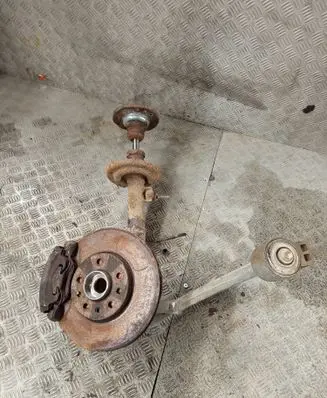 Opel Vectra C Front wheel hub spindle knuckle