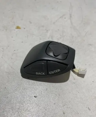 Volvo S60 Steering wheel buttons/switches 8666632 02W23
