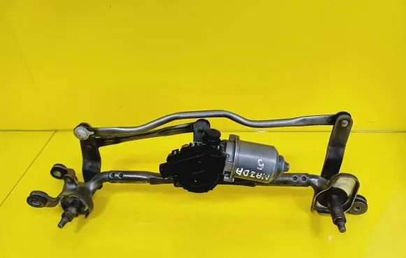 Mazda 5 Front wiper linkage and motor 159300-0600