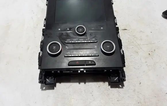 Renault Megane IV Air conditioner control unit module 280901068R