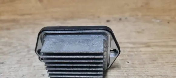Mazda 6 Heater blower motor/fan resistor 